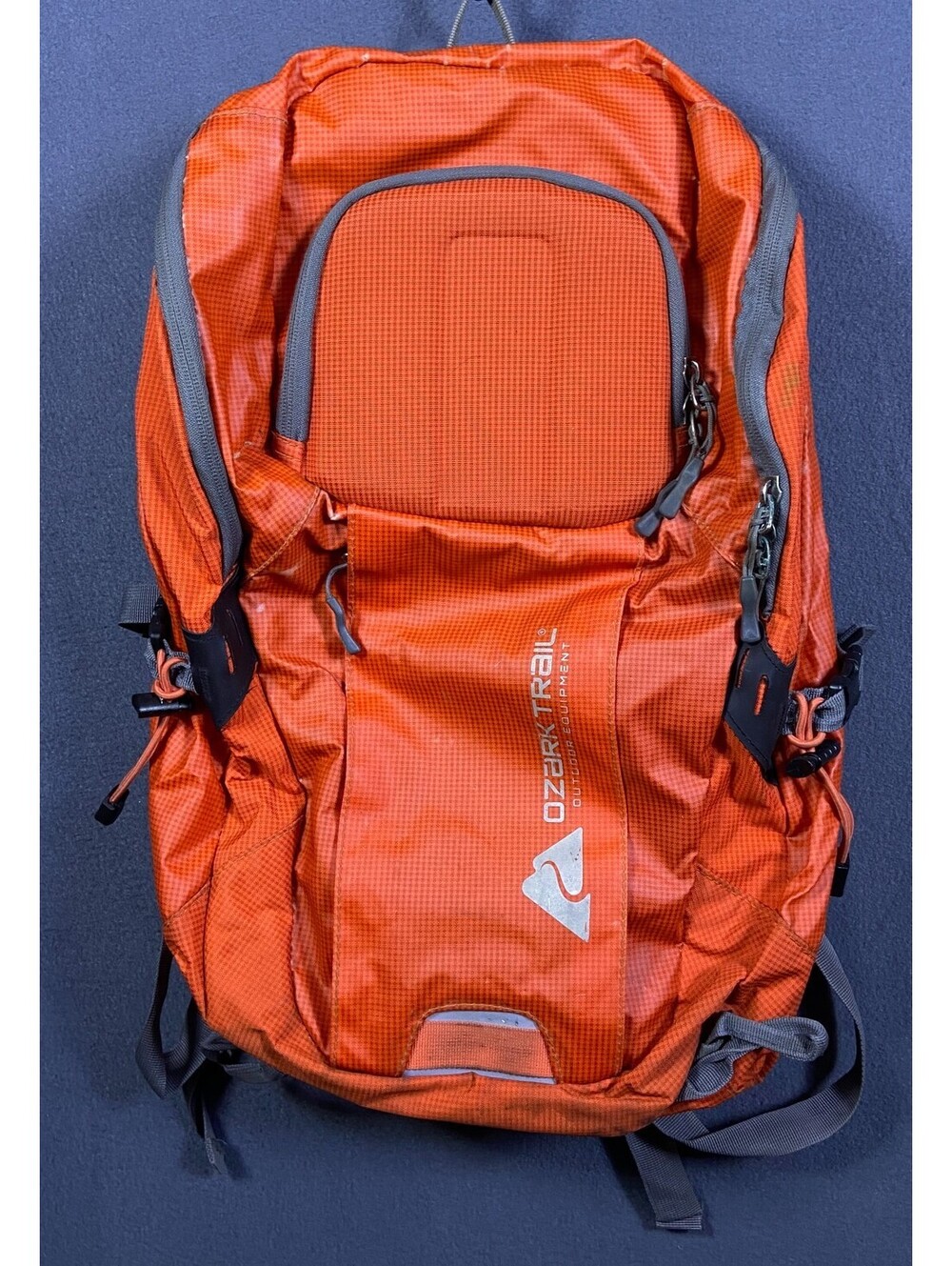 Ozark Trail Outdoor Equipment 35 ltr Backpacking Backpack, Orange